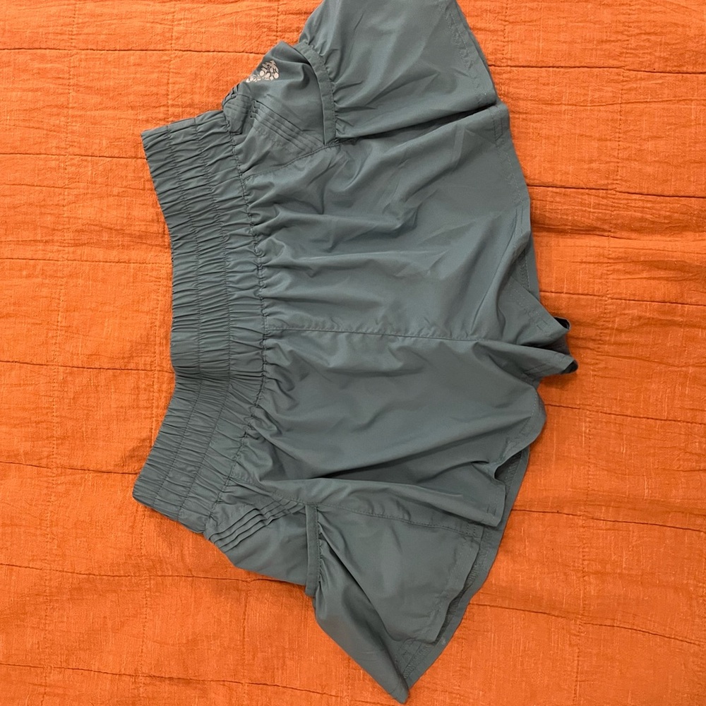NWOT FREE PEOPLE- Get Your flirt on shorts